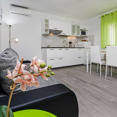 Apartment And Studio Tereza Rovinj Exterior foto